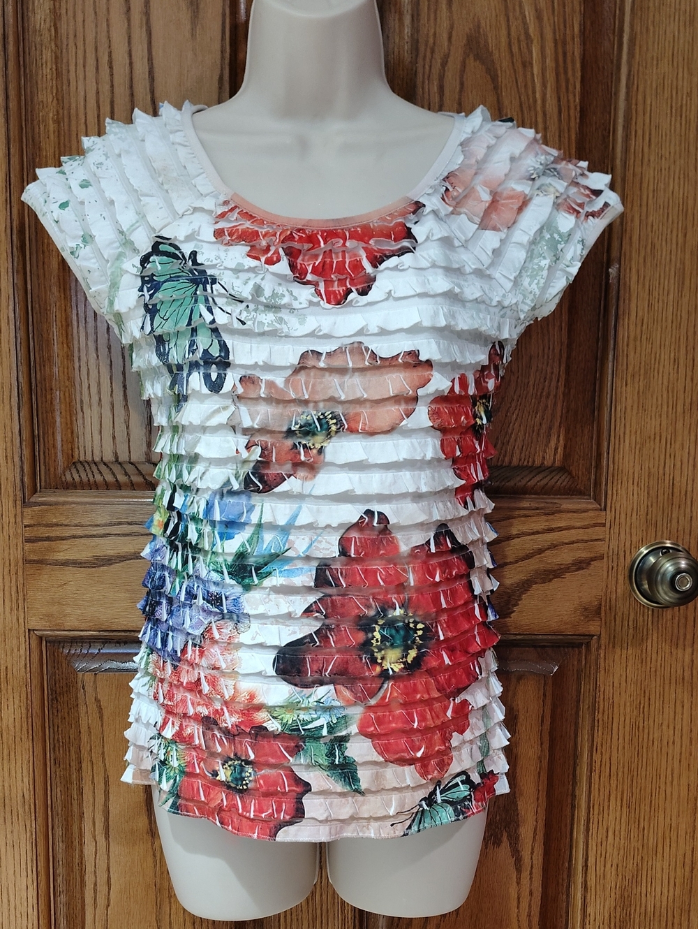 Absolutely Darling Nouvida Floral Ruffle Short Sleeve Top S